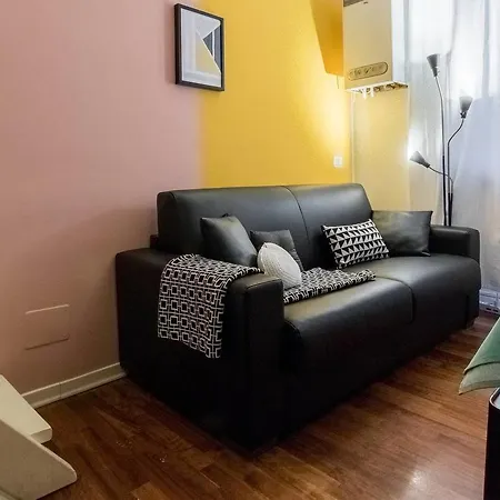 Apartment Hintown Little Starlet *